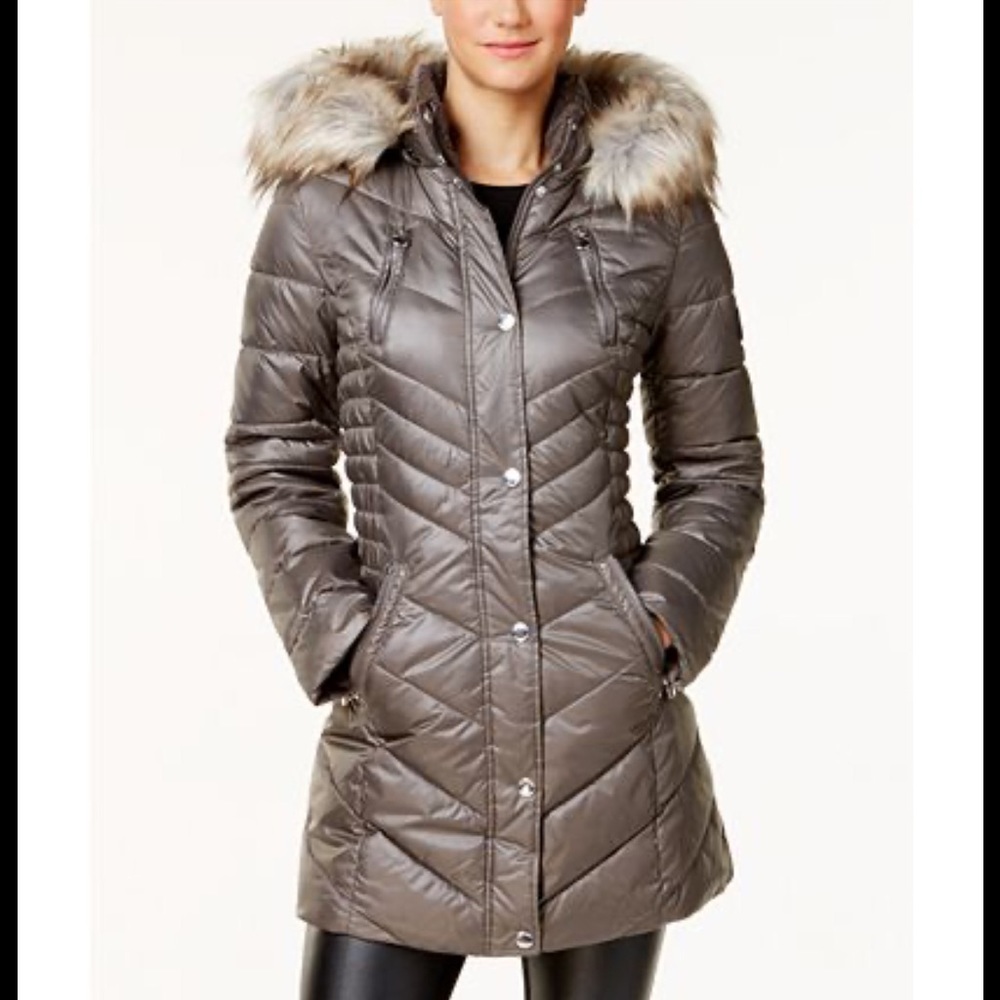 ⚡️SALE⚡️Laundry by Shelli Segal Sherpa Puffer Coat